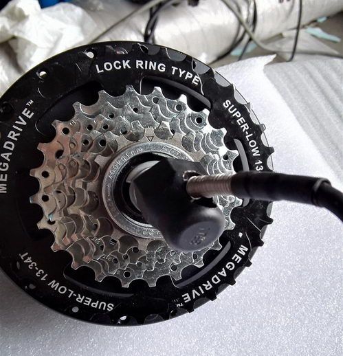 Megadrive Freewheel Cassette 8 Speed SUPER LOW 13 34T LOCK RING