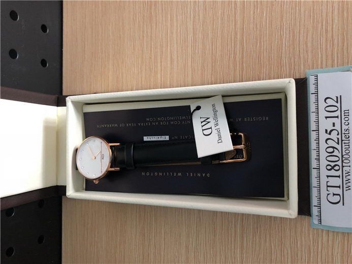 Daniel Wellington Women s 0901DW Sheffield Analog Quartz Black Leather Watch Rose Gold 26mm DW00100060 on 100outlets