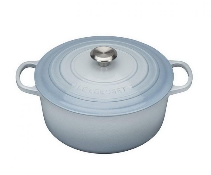 Le Creuset Signature cast iron round casserole - Thumbnail 5