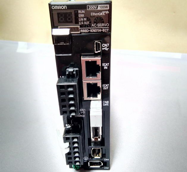 OMRON R88D-KN01H-ECT Servo Drive on 100outlets.com