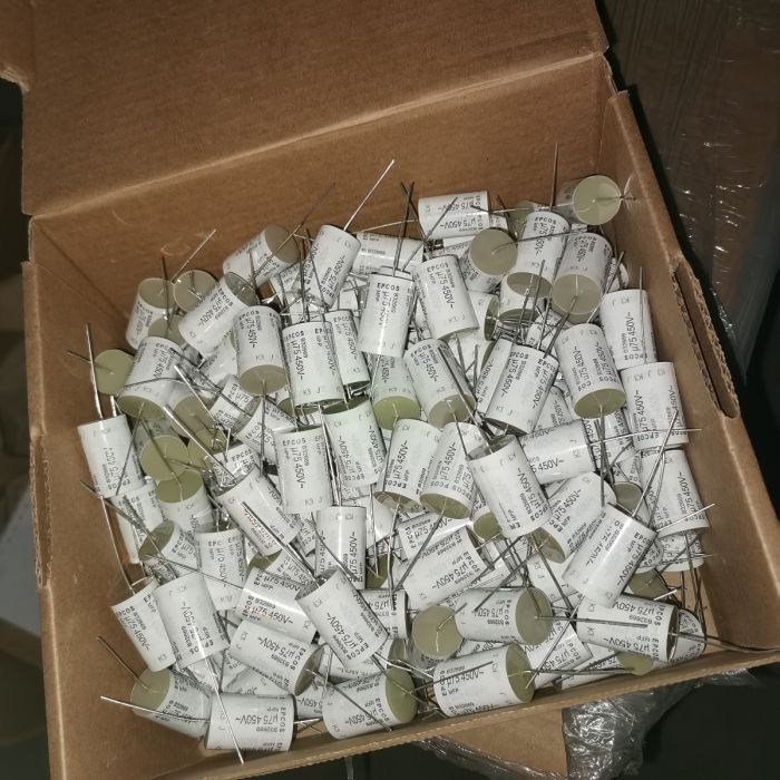 200pcs EPCOS/TDK B32669S6754J4 B32669 MFP 0.75uf 450v Axial