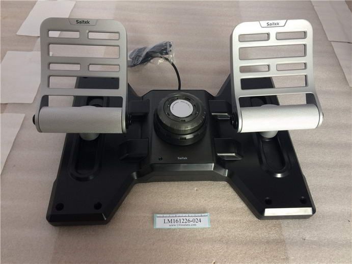 mosaico científico cocina Saitek Pro Flight Combat Rudder Pedals Flight Pedals with Toe Brakes Full  USB for the PC. on 100outlets.com
