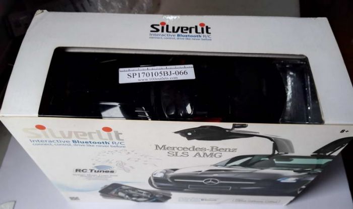 Silverlit 1 16 Scale Mercedes Benz SLS AMG Interactive Bluetooth Remote Control Car with Sound System Black 86074 on 100outlets