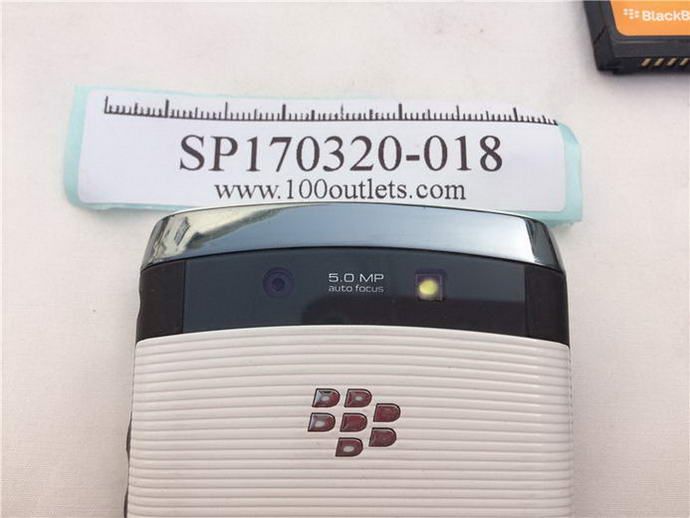 ポートハウスBlackBerry Torch 9800 AT 並行輸入品 Phone, White T