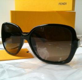 Fendi Vintage Womens Sunglasses Tortoise FS5227 with Fendi Case Fendi Brown Tortoise FS5227 Square Sunglasses Fendi | TLC main image 4
