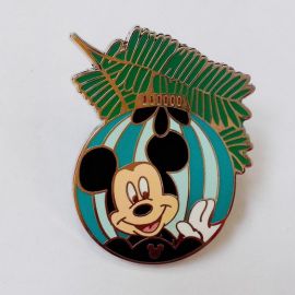 Disney 2010 Hidden Mickey Christmas Ornament Collection Completer Pin-Mickey