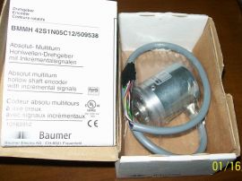 Baumer BMMH 42S1N05C12/509538 absolute encoder NEW