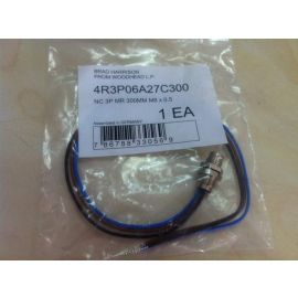 Molex 4R3P06A27C300 NC 3P MR 300MM M8*0.5 The sensor cable
