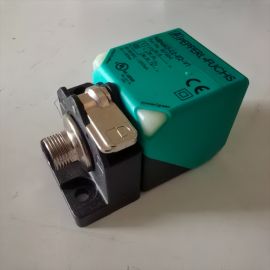 Pepperl+Fuchs NBN40-L2-E2-V1 40MM PNP Inductive sensor NO Proximity Switch Brand New