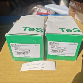 Schneider Electric KCF3PZ Load switch operating handle and panel