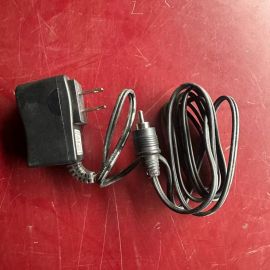 HON-KWANG Battery Charger HK-X105-A07 100-240v 7V 0.7A New spare