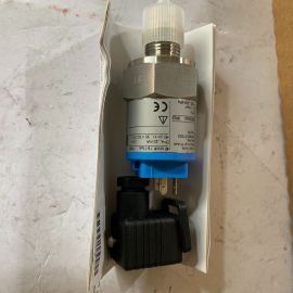 E+H Endress Hauser Pressure Transducer PMC131-A11F1A3G NEW