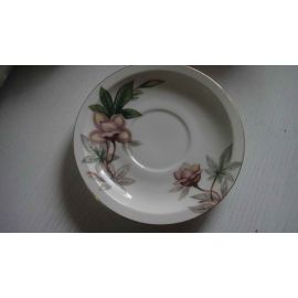 Meito Fine CHINA of Japan WOODROSE 1 SAUCER 5 3/4" Flowers & Gold Trim Excellent 