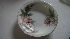 Meito Ivory China WOODROSE Excellent Condition Fruit Bowl 