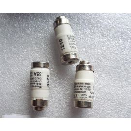 lot of 10 Ferraz Shawmut mersen Fuse 35A D02GG40V35 （ Ten a sell）