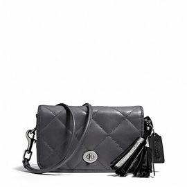 PENNY SHOULDER PURSE IN EMBOSSED QUILTED LEATHER (COACH F25822)