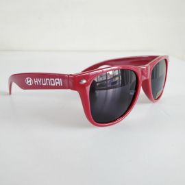 Hyundai and Carolina joint advertisement Sunglasses bordeaux frame and gray lenses UV400