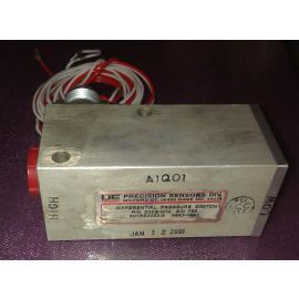 UE Precision Sensors D30B-H14 601R62292-5 N647-1981 Differential Pressure Switch BOMBARDIER CHALLENGER 