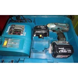 Makita BTW250 LXT Lithium-Ion Cordless Impact Wrench with Makita DC18RA Charger Used
