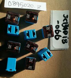 450pcs Littellfuse 0895020.Z 20A Square Car Fuse $0.2/pc