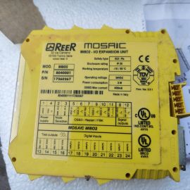 REER Mosaic MI802 MI8O2-I/O 8040001 24VDC, 3W, 400 mA Safety Input/Output