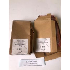 P499VCS-401C JOHNSON CONTROLS PRESSURE TRANSDUCER -1 TIL 8 BAR 0-10 VDC FEMALE