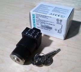 SIEMENS Key-Operated selector switch 3SB3000-4LD01-Z