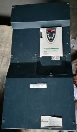 Schneider ATV61HD90M3X variable speed drive ATV61 - 90kW 125HP SOLD AS IS