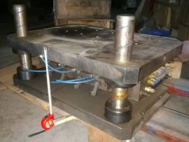 Korea imported a set of molds and fixtures, model JWM.1 SHR250ml 12-97