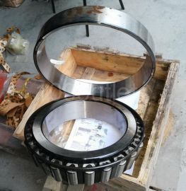 2* NSK HR32060XJ Bearing old stock $500/PC