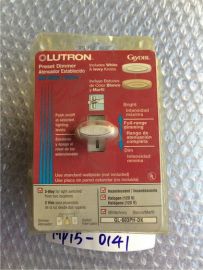 Lutron Glyder Ivory/White Slide Dimmer Switch Preset 3-Way 600W GL-603PH-DK 