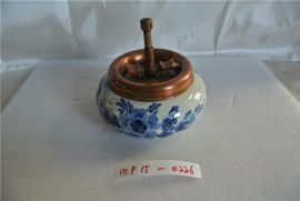 Vintage Hand Painted Delft Blue Spinning Ashtray Windmill Holland 