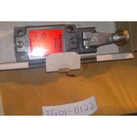 EUCHNER NZ1HS-528-M NZ Design Type 1 Safety Limit Switch 090970