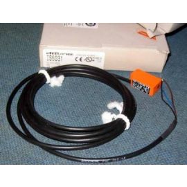 IFM IS5031 IS-3003-BPOG New electronic Inductive sensor