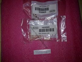 NORDSON 163024A  PROTECTIVE BOOT CLEAR *4 &939683A 6.3A Fuse *4