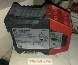 Telemecanique XPS-AK XPSAK311144 SAFETY RELAY 300V 5AMP