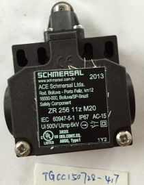 SCHMERSAL ZS256-11ZR limit switch new in box