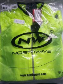 NW NorthWave BREEZE JACKET YELLOW 89191135 Ultra thin coat new in bag 