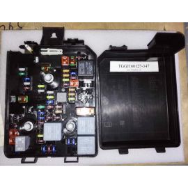GM 95263746 A6M Fuse and Relay box New