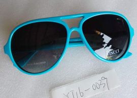 Vincci 2095 C4 fashionable sunglasses polarized sunglasses