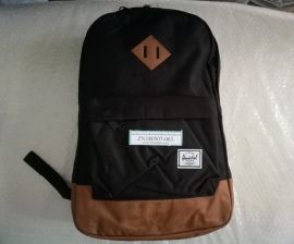 Herschel Heritage Mid-Volume 10019-00001-OS